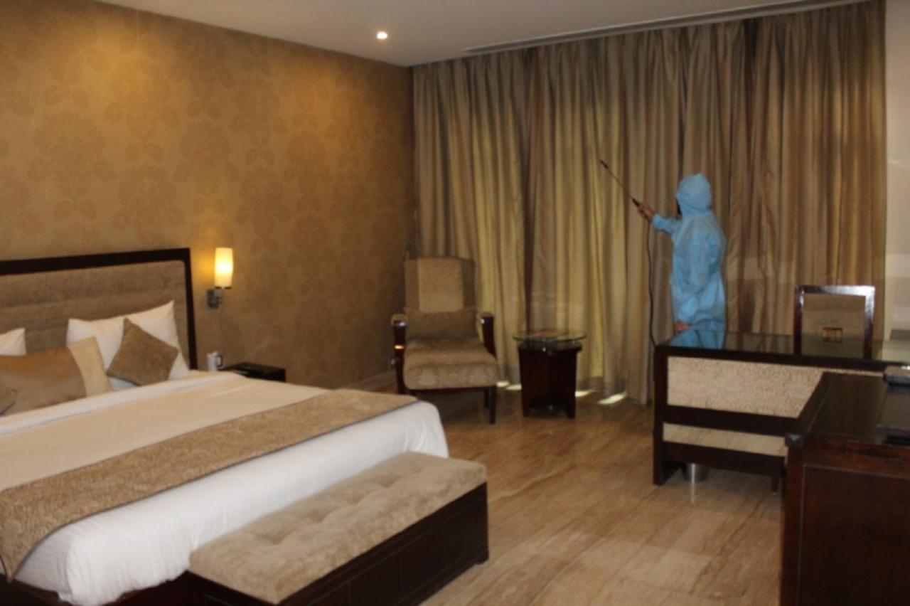 Royal Residence Iffco Chowk Ґурґаон Екстер'єр фото