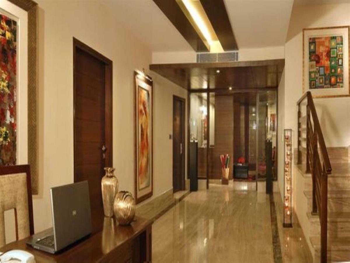 Royal Residence Iffco Chowk Ґурґаон Екстер'єр фото