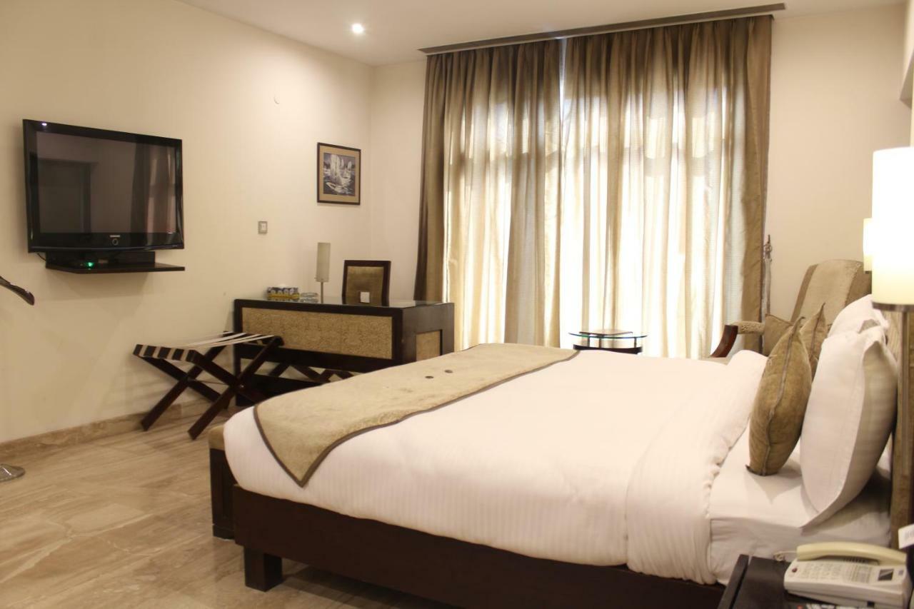 Royal Residence Iffco Chowk Ґурґаон Екстер'єр фото