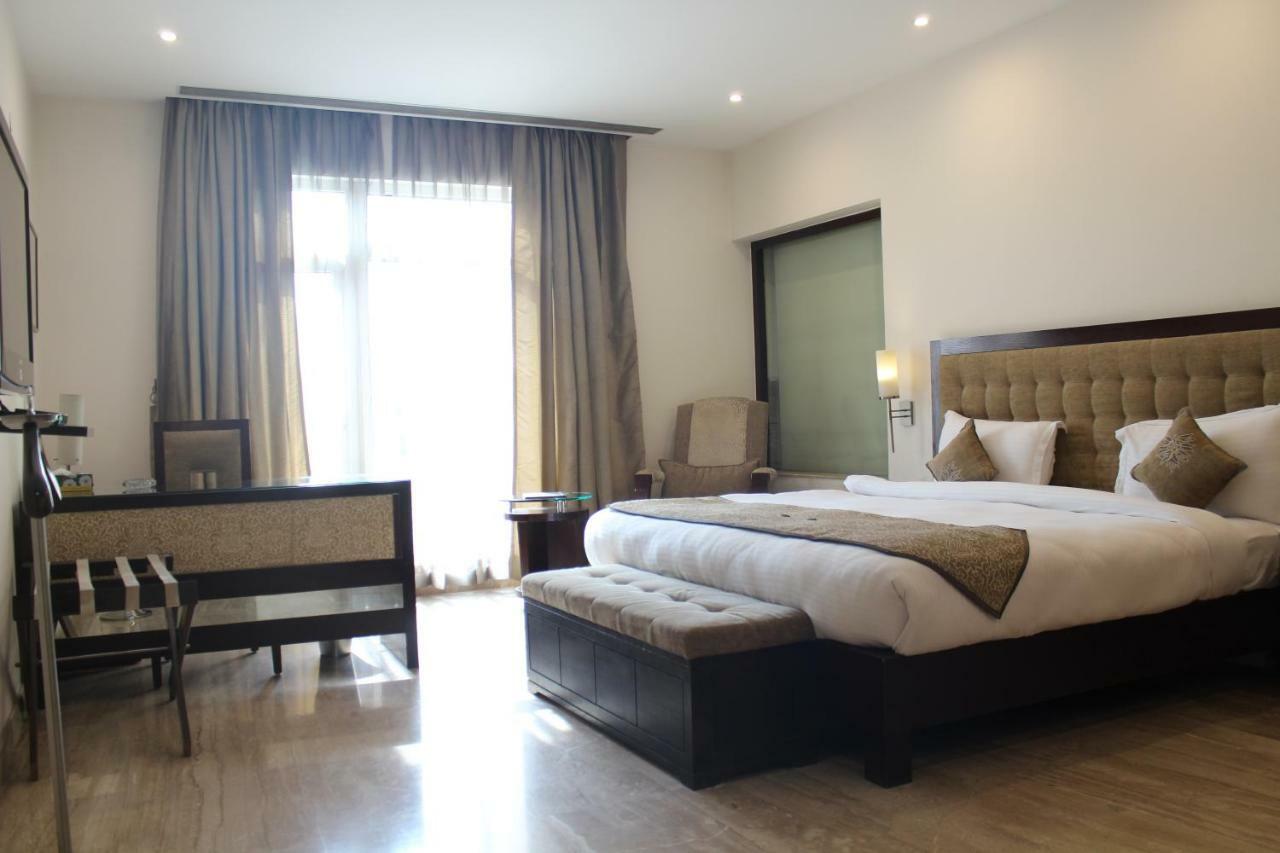 Royal Residence Iffco Chowk Ґурґаон Екстер'єр фото