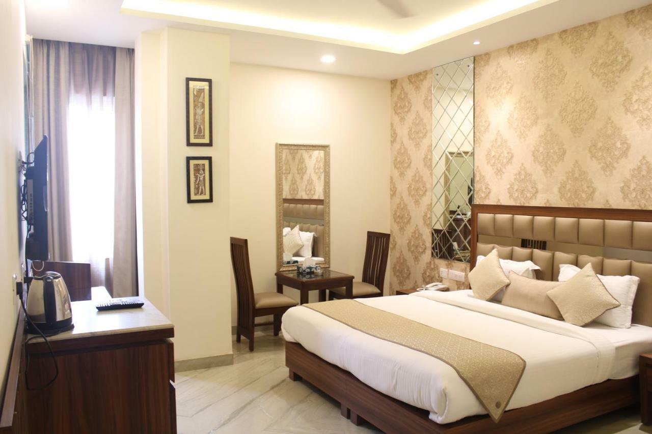 Royal Residence Iffco Chowk Ґурґаон Екстер'єр фото