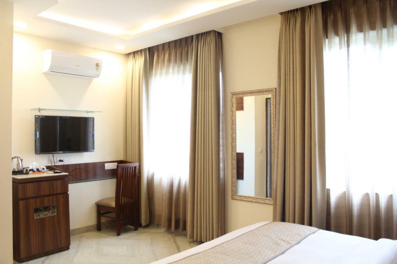 Royal Residence Iffco Chowk Ґурґаон Екстер'єр фото